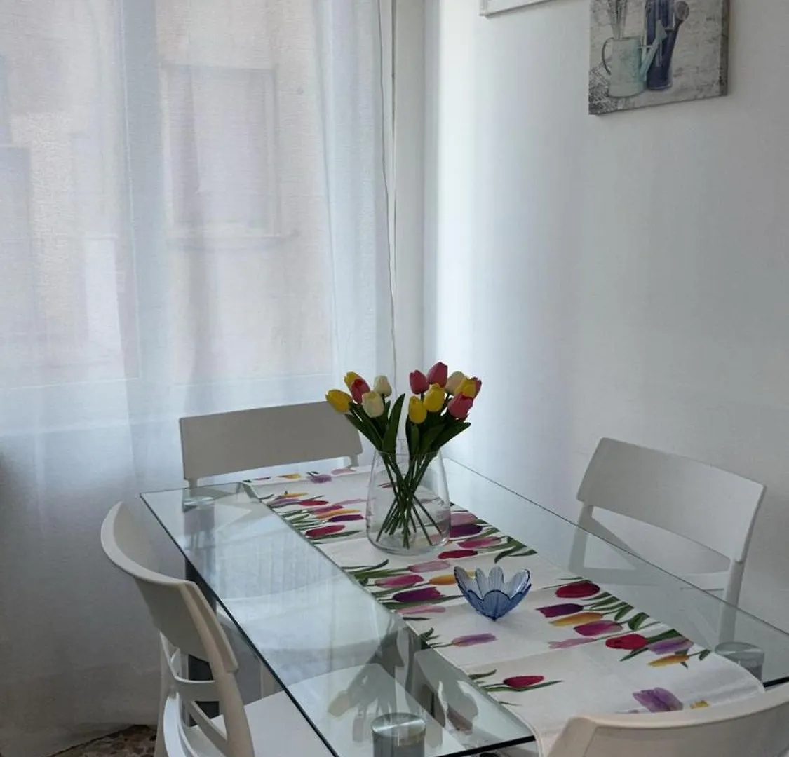 Costanza House Apartment Palermo 0*,